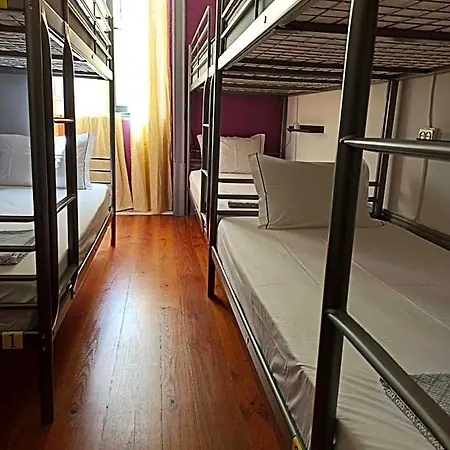 Hostal By Doors Oporto