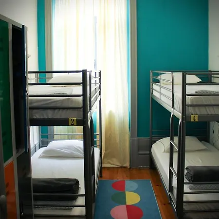 By Doors Oporto
