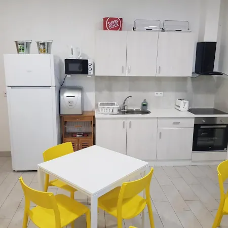 By Doors * بورتو