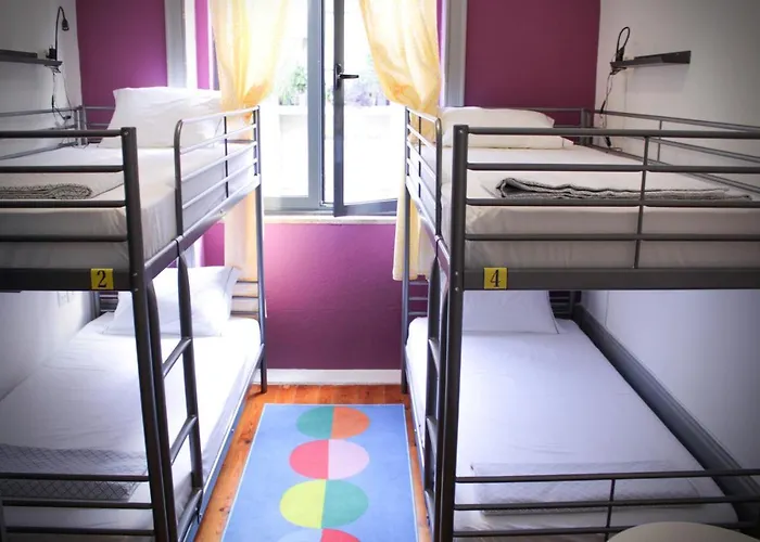 Auberge de jeunesse By Doors *