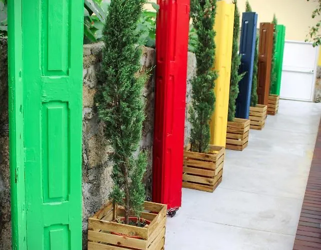 By Doors Hostel Porto