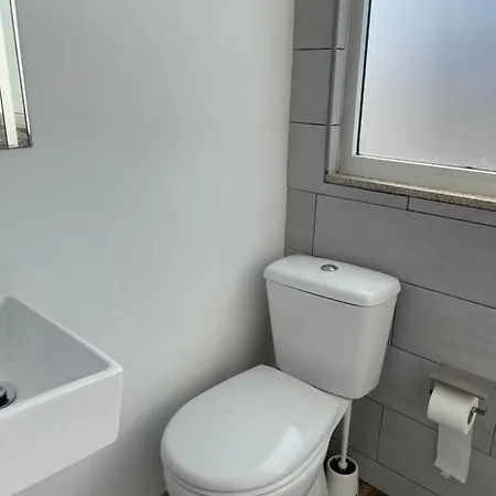 Hostal By Doors Oporto