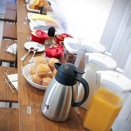 Hostal By Doors Oporto